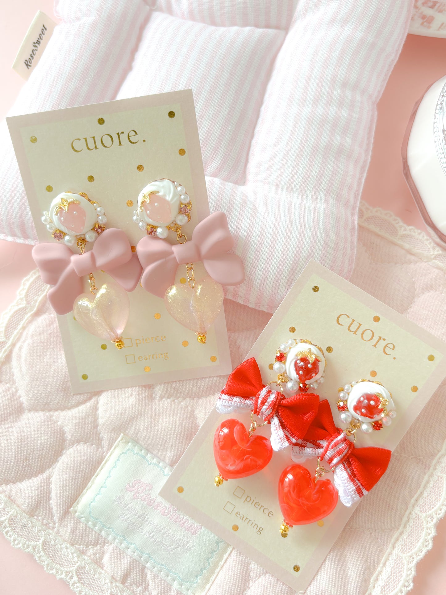 草莓紅愛心耳環