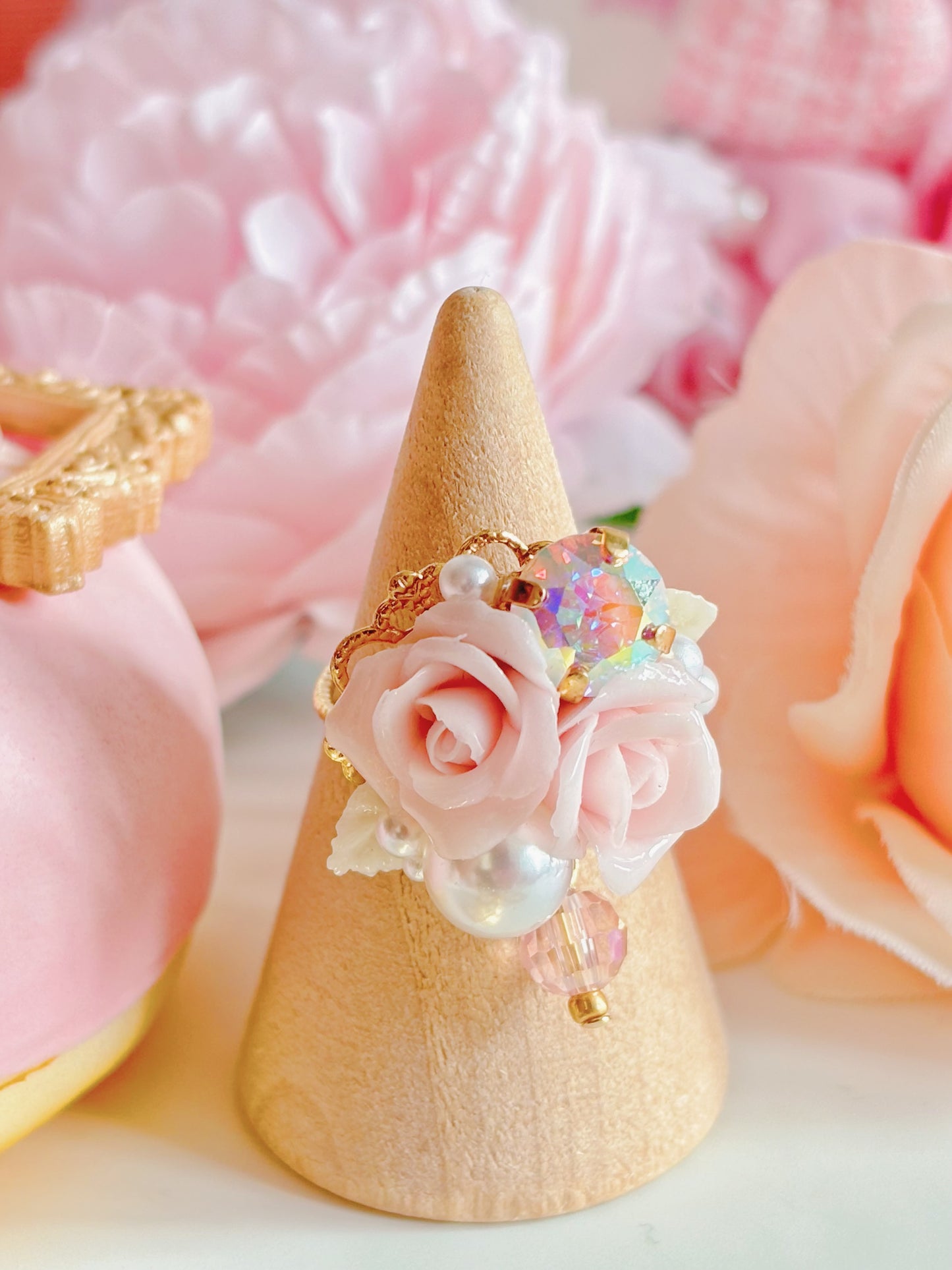 日本手工—樹脂玫瑰花水晶戒指