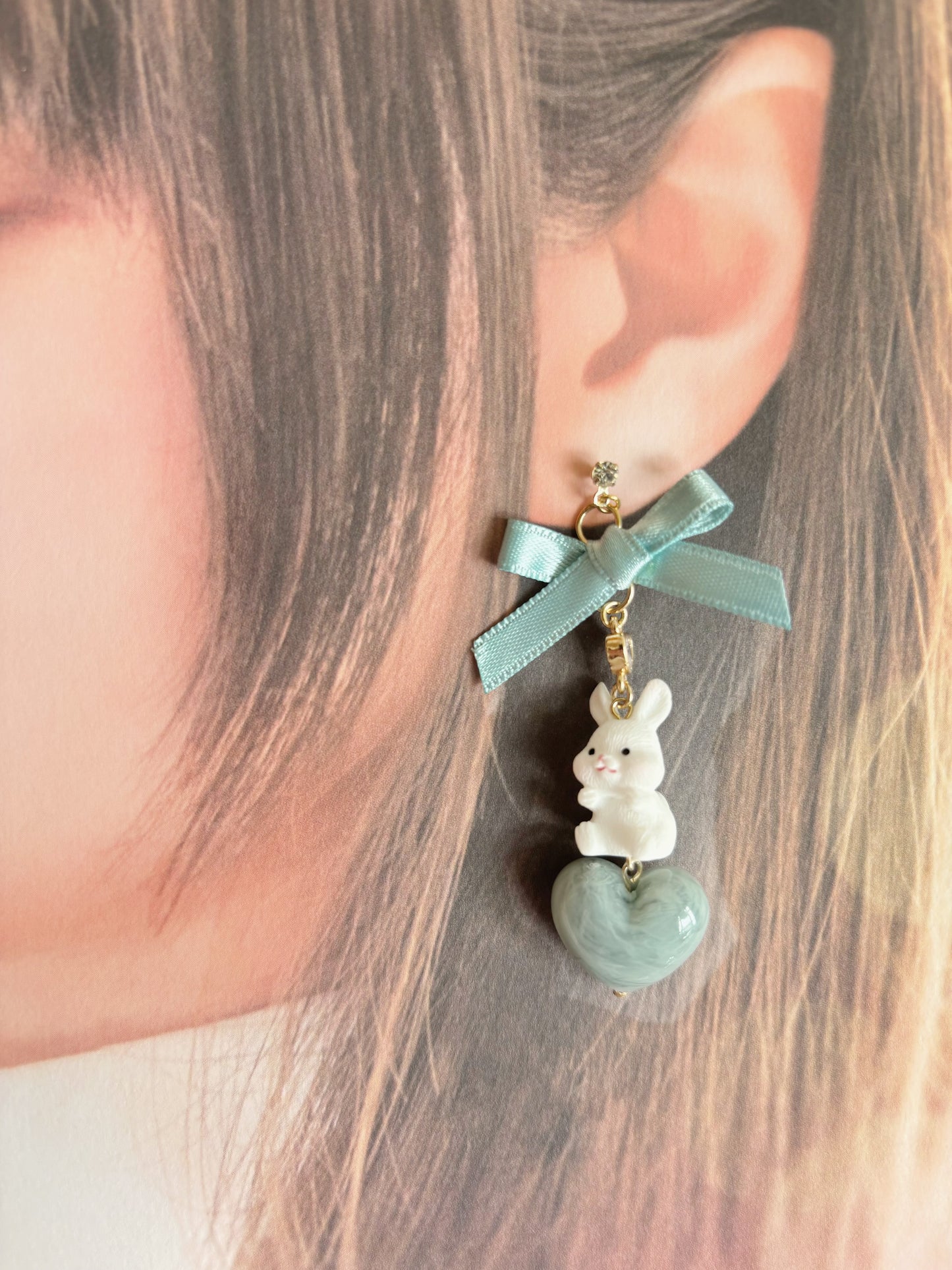 蔚藍小兔耳環
