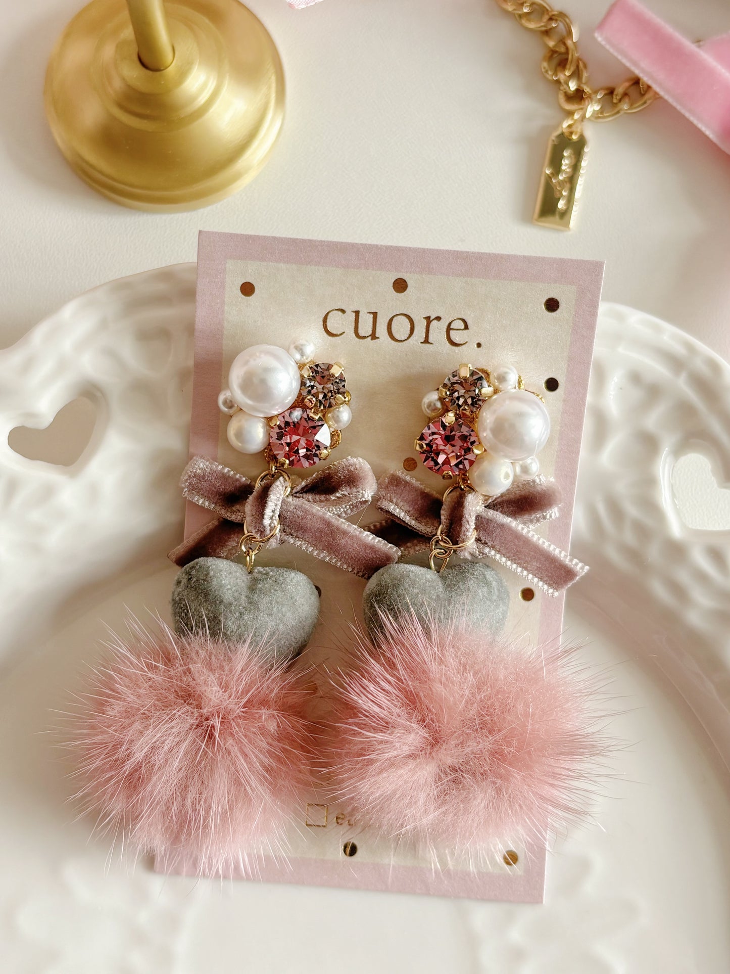 日本手工-冬日低調可愛心心毛茸耳環