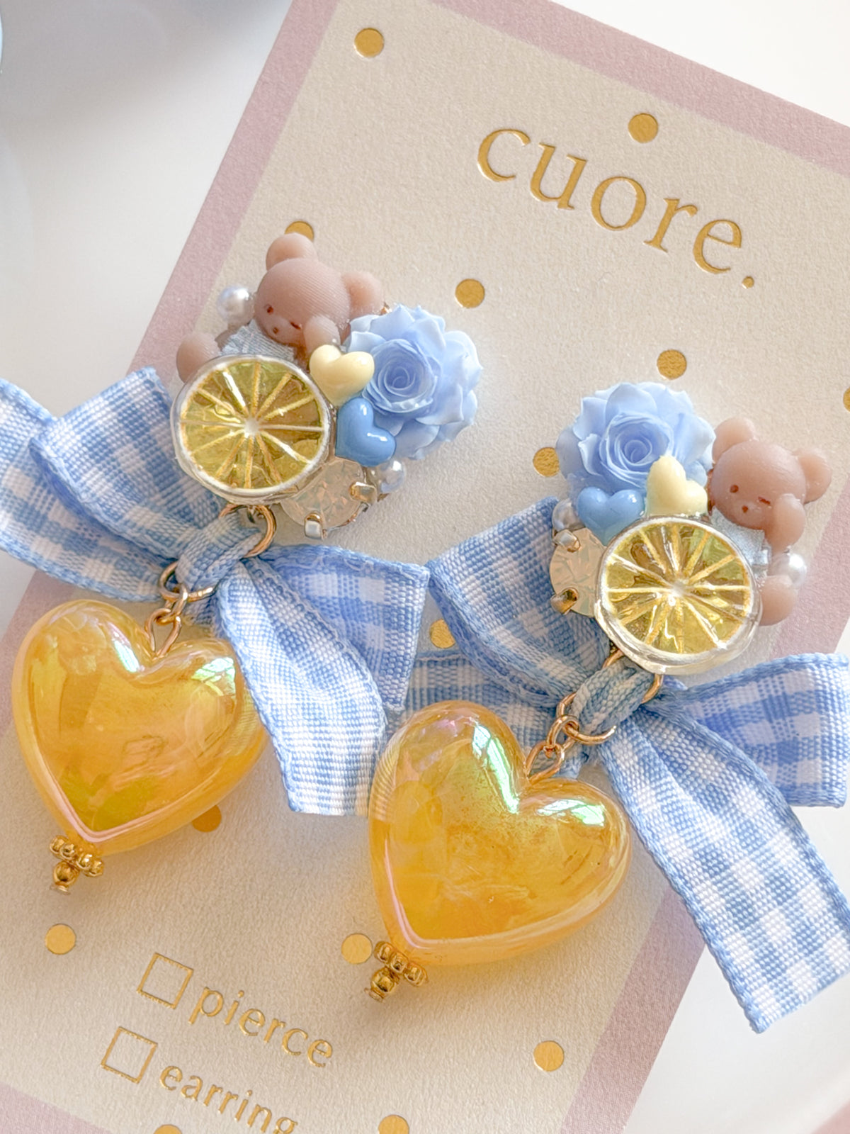 CUORE｜小熊檸檬藍玫瑰格紋緞帶心耳環