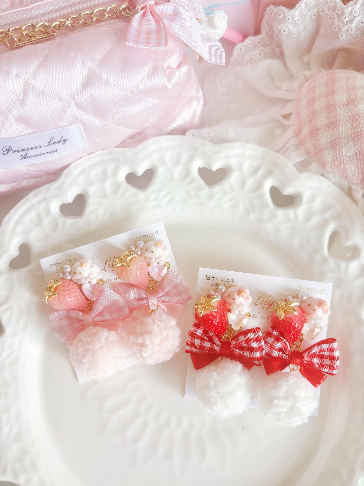 可愛手工控—Lily紅白格蝴蝶結小兔耳環