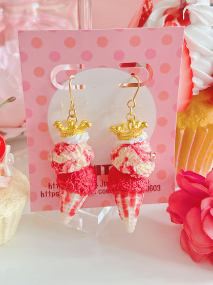 日本手工-仿真草莓皇冠雪糕耳環