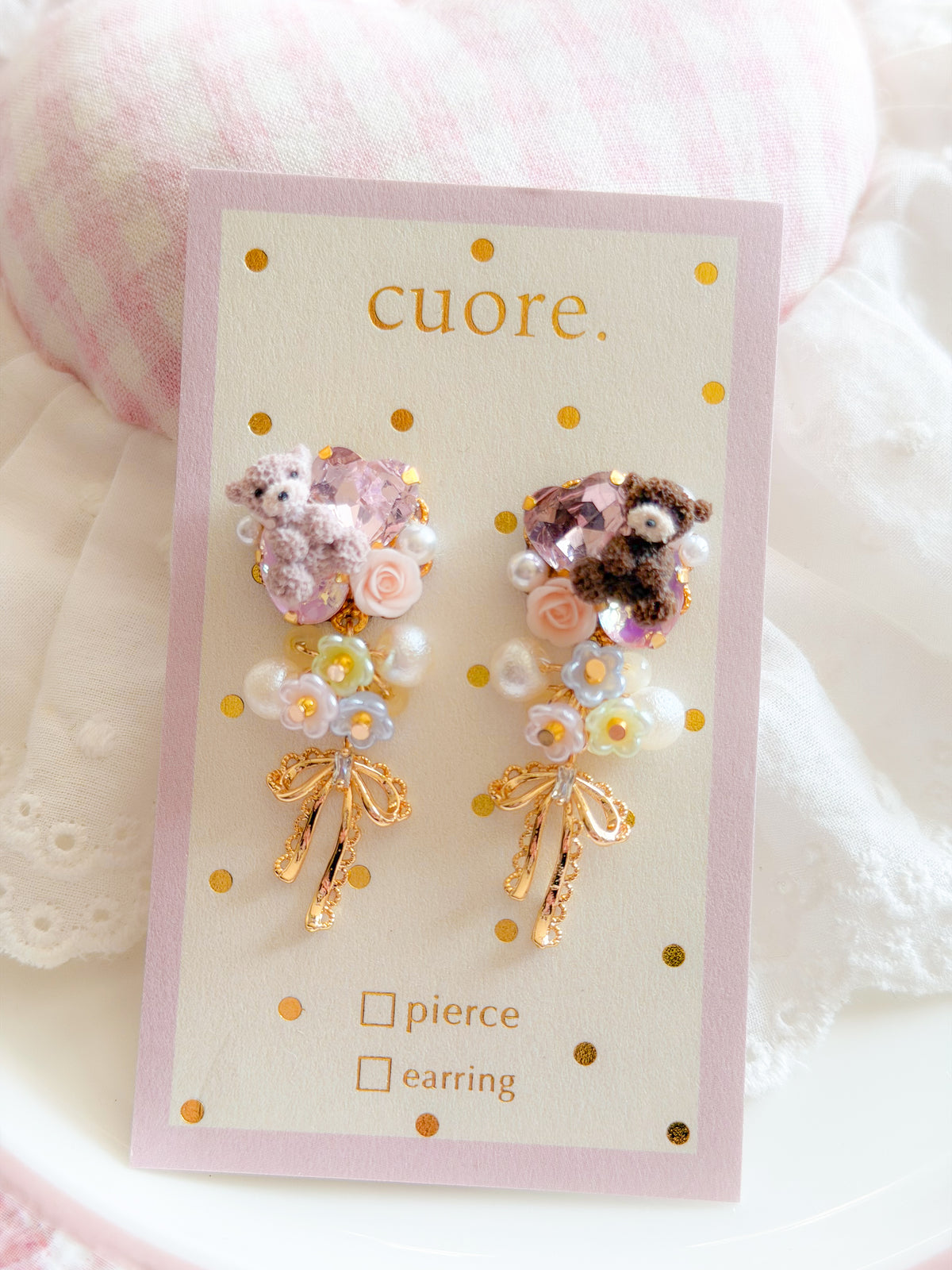 CUORE｜小熊花球蝶結水晶耳環