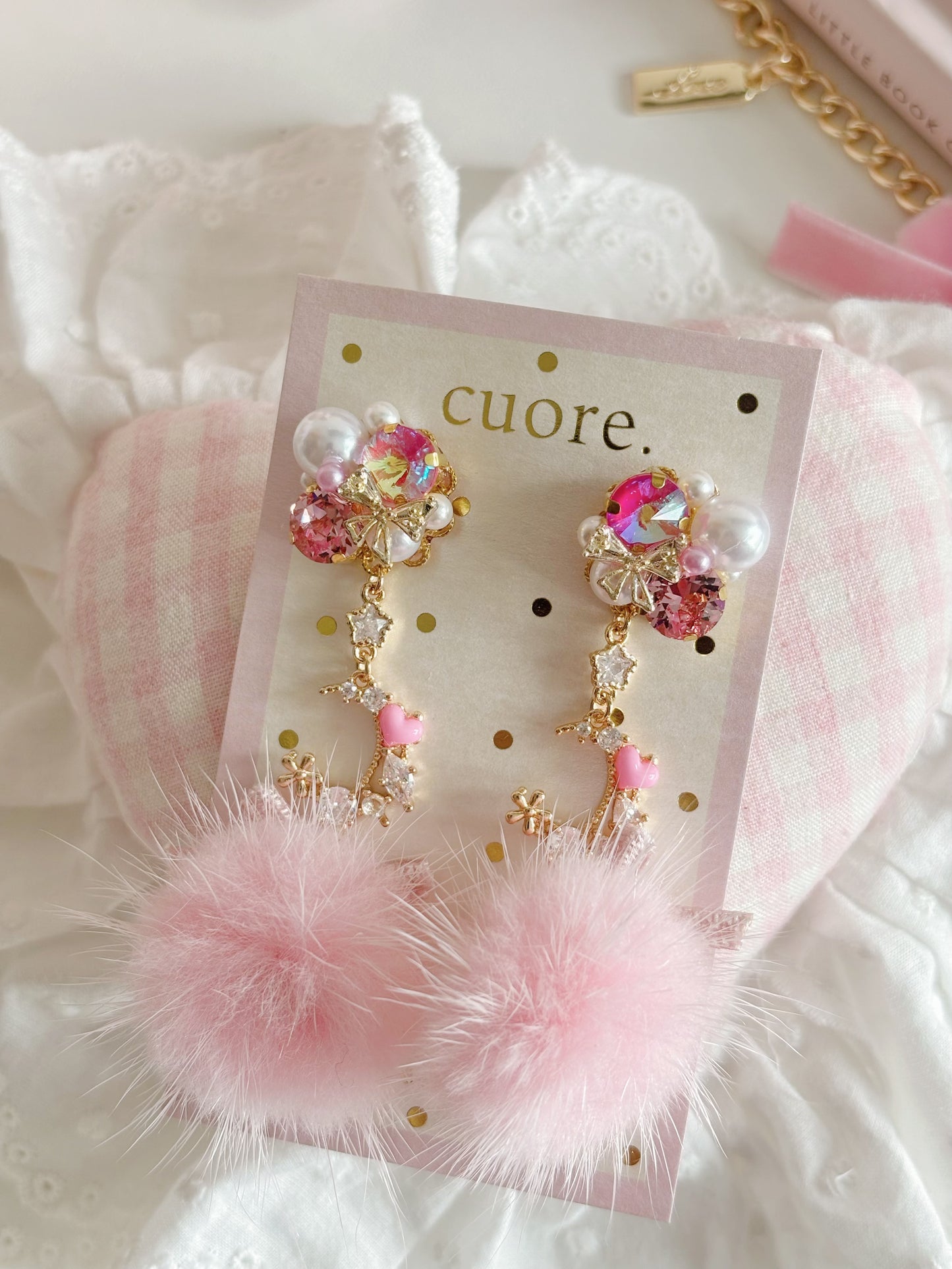 日本手工-半月公主毛茸耳環