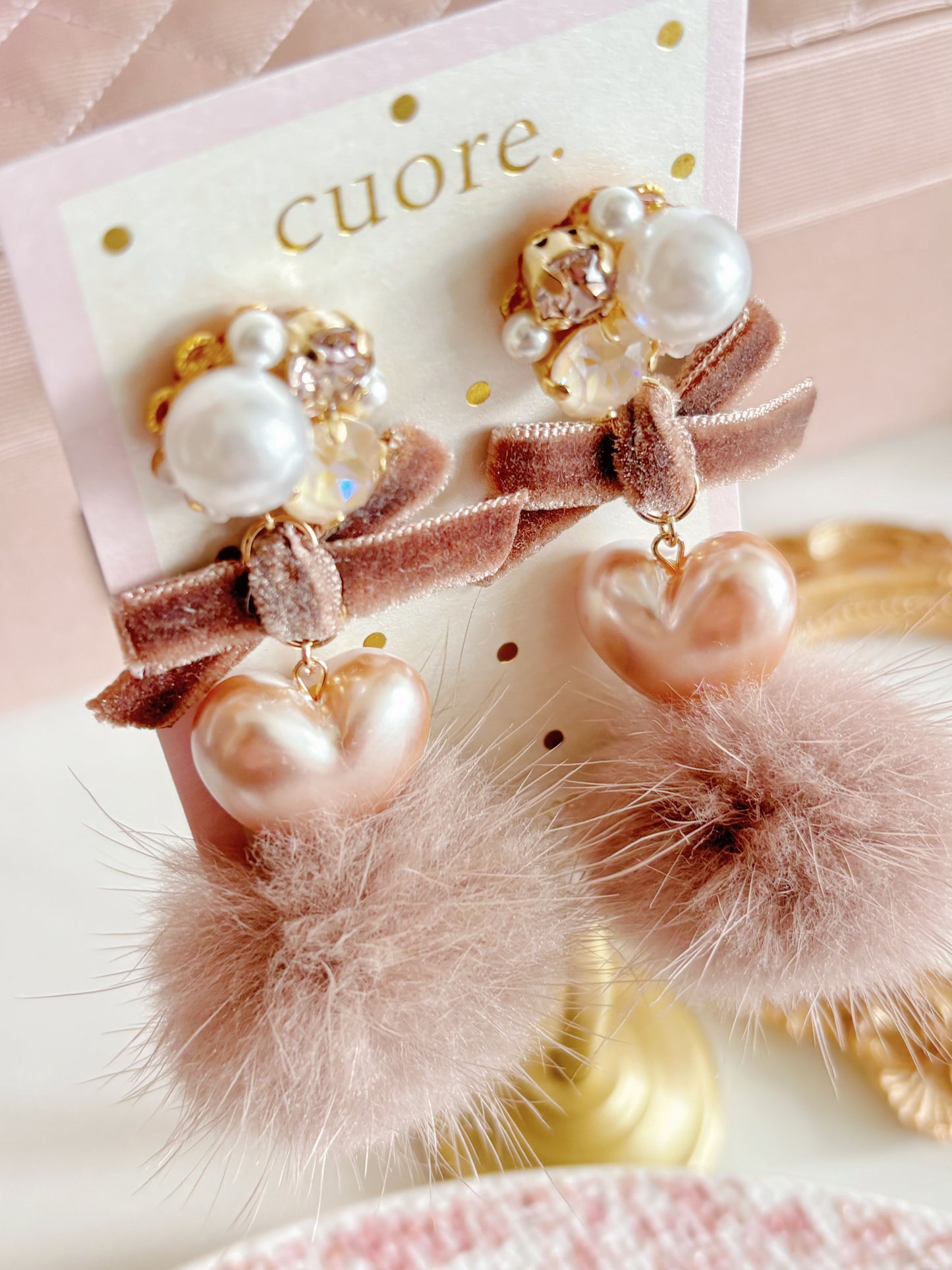 日本手工-冬日棕色水晶毛茸可愛耳環