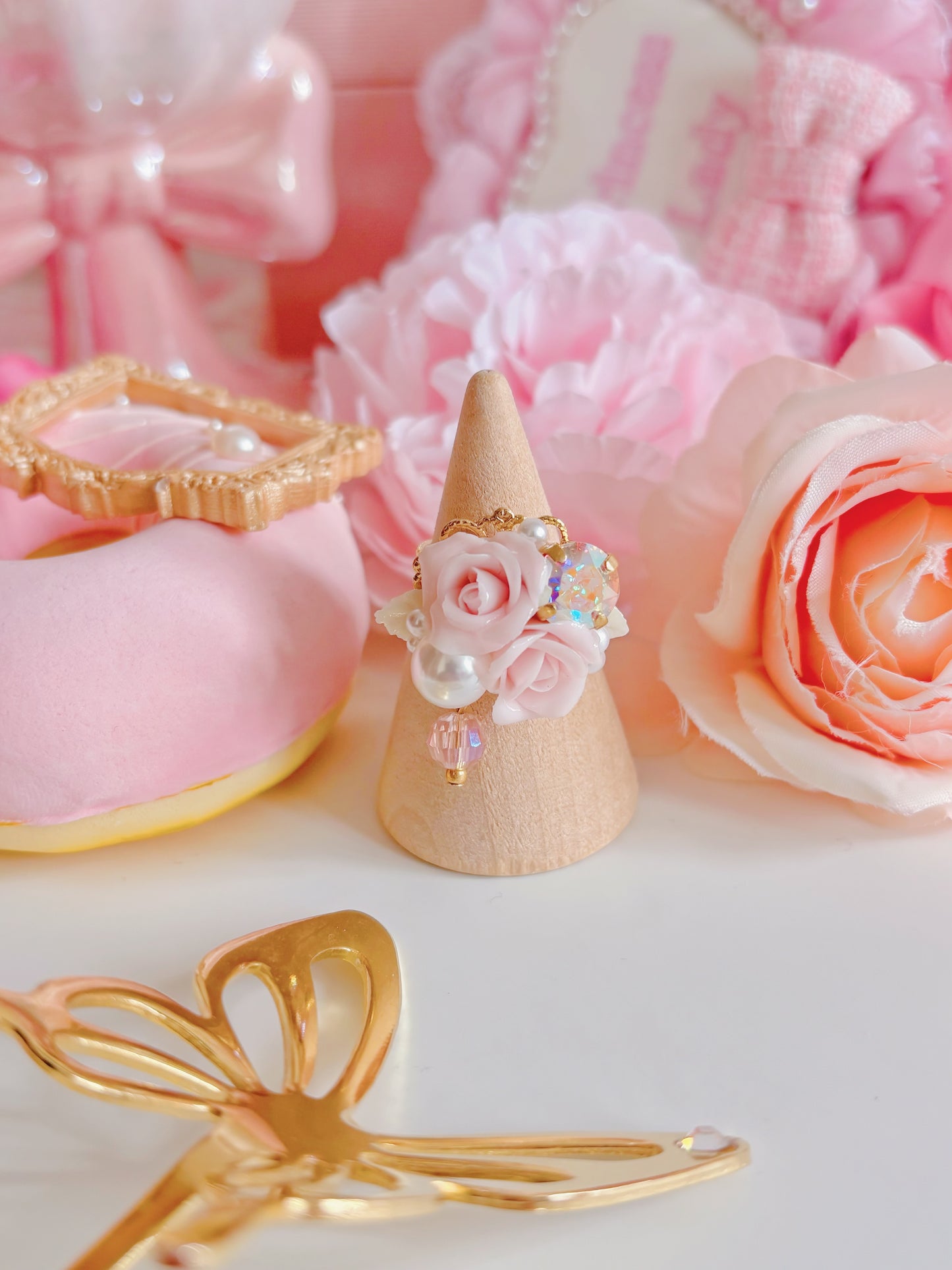 日本手工—樹脂玫瑰花水晶戒指