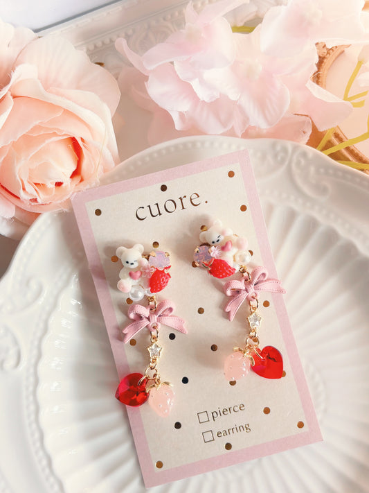 日本手工—小熊蝴蝶結心心草莓耳環￼