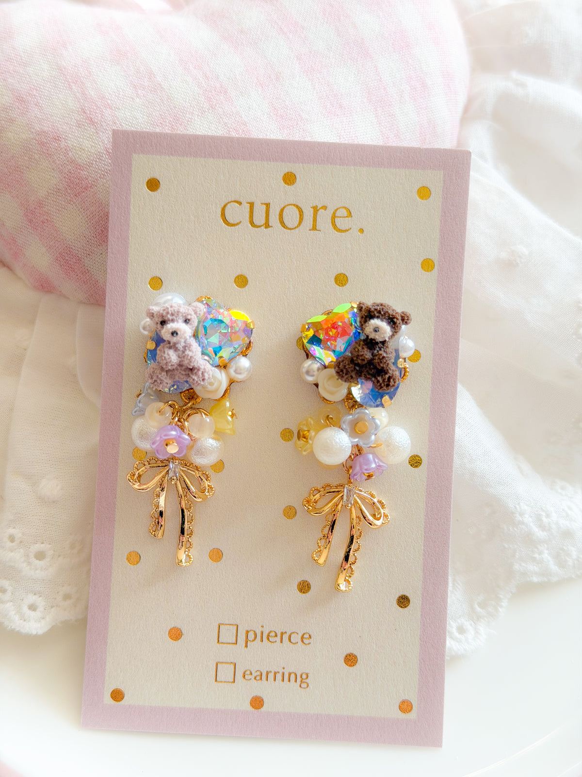 CUORE｜小熊花球蝶結水晶耳環