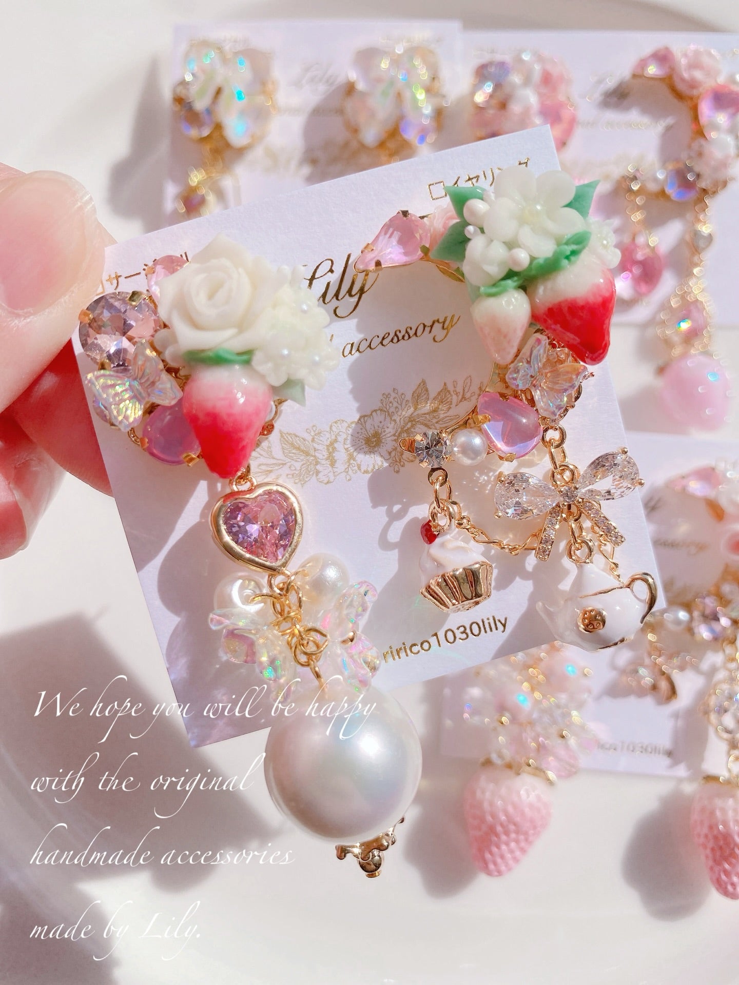 日本手工-Lily英式茶壺草莓耳環